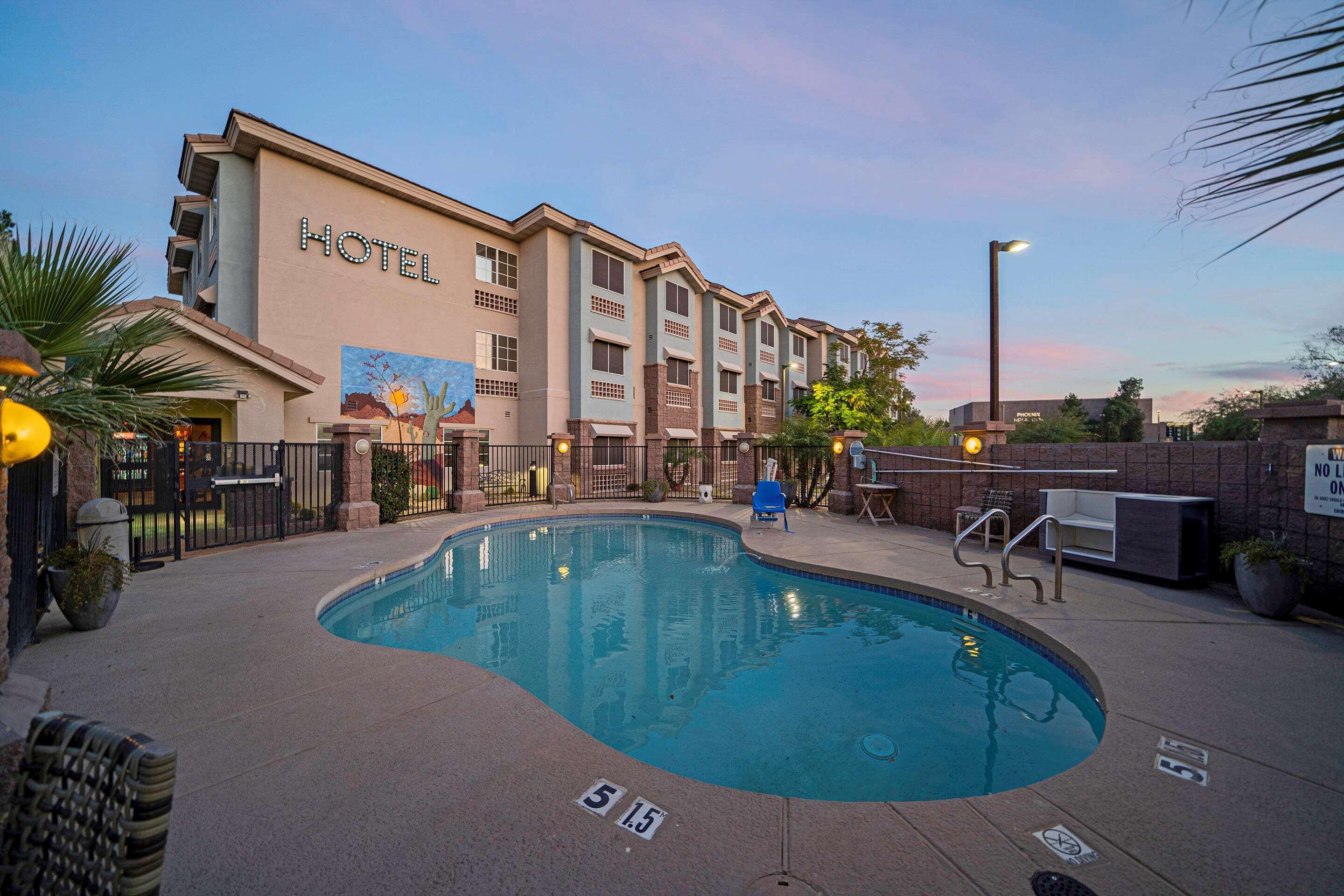 La Quinta Inn & Suites By Wyndham Tempe University, Phoenix المظهر الخارجي الصورة
