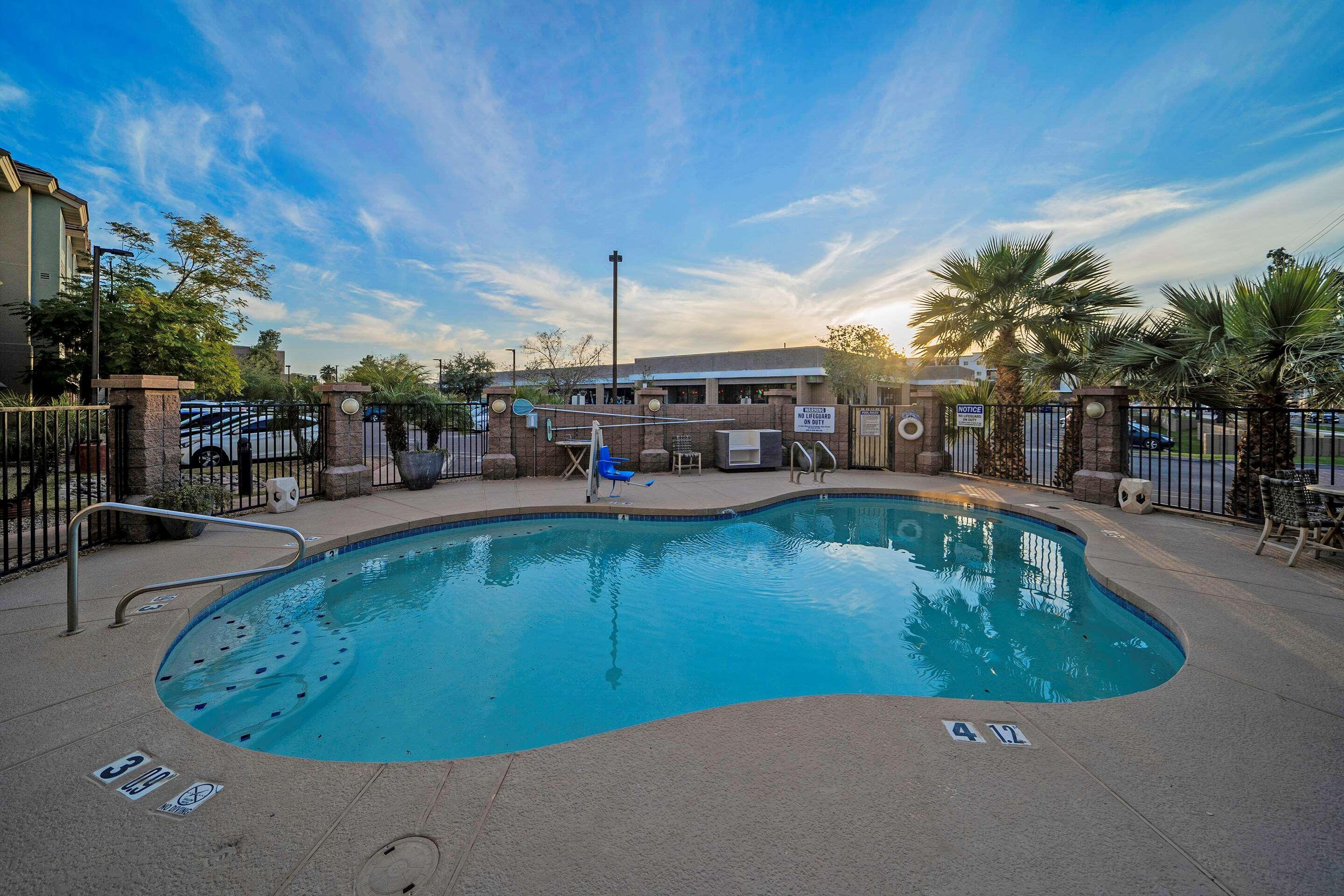 La Quinta Inn & Suites By Wyndham Tempe University, Phoenix المظهر الخارجي الصورة