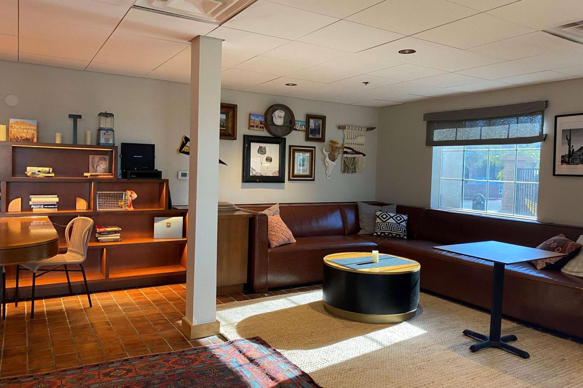 La Quinta Inn & Suites By Wyndham Tempe University, Phoenix المظهر الخارجي الصورة